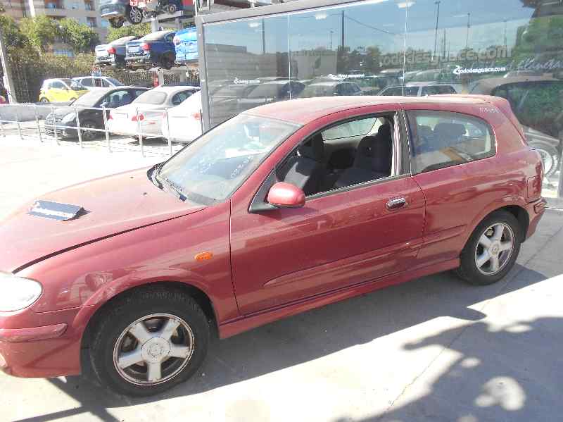 NISSAN ALMERA (N16/E) Tekna Motor 2,2 Ltr. - 81 kW 16V Turbodiesel CAT