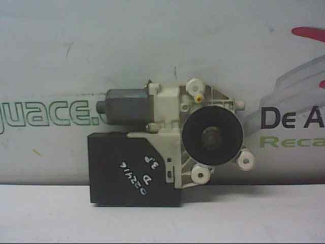 MOTOR ELEVALUNAS DELANTERO DERECHO FORD FOCUS BERLINA (CAP) Ambiente (D)