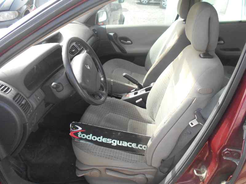 RENAULT LAGUNA II GRANDTOUR (KG0) Expression Motor 1,9 Ltr. - 79 kW dCi Diesel CAT