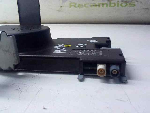 AMPLIFICADOR ANTENA AUDI A3 (8P) 2.0 TDI Ambiente