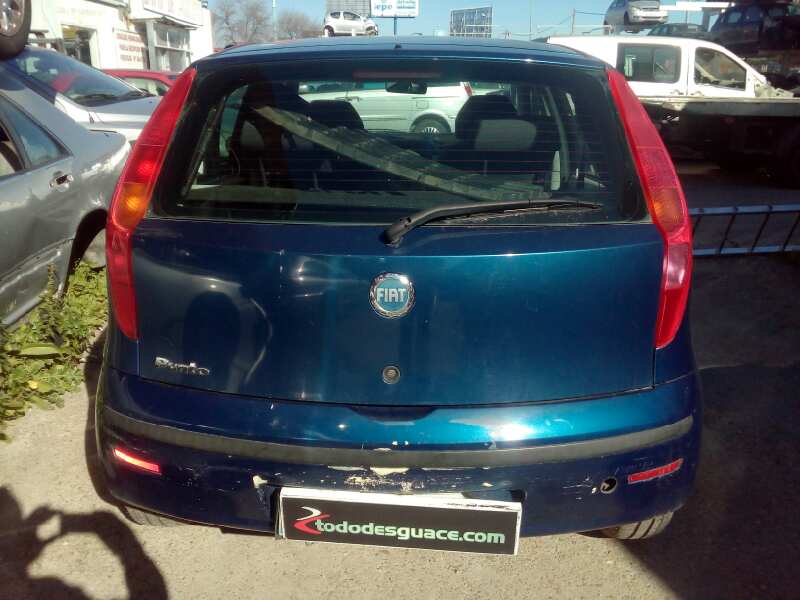 FIAT PUNTO BERLINA (188) 1.2 8V Active Motor 1,2 Ltr. - 44 kW CAT
