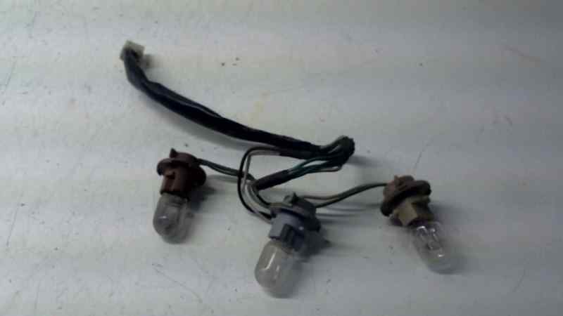PORTALAMPARAS TRASERO IZQUIERDO TOYOTA RAV 4 (A2) 2.0 D-4D Executive 4X4 (2003->)