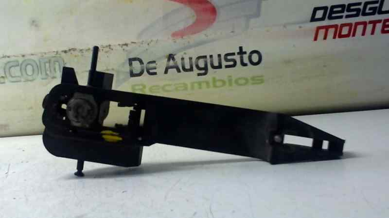 SOPORTE MANETA EXTERIOR DELANTERA IZQUIERDA FORD FIESTA (CBK) Ambiente