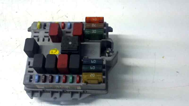 CAJA RELES / FUSIBLES FIAT PUNTO BERLINA (188) 1.3 16V Multijet Feel