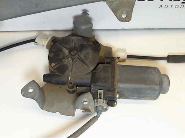 MOTOR ELEVALUNAS DELANTERO IZQUIERDO NISSAN ALMERA TINO (V10M) Acenta