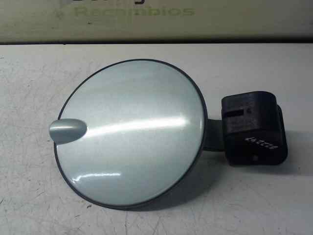 TAPA EXTERIOR COMBUSTIBLE OPEL CORSA C 1.2 16V (75 CV) 5 velocidades