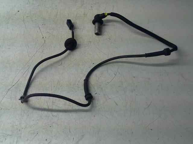 SENSOR ABS DELANTERO IZQUIERDO VOLKSWAGEN PASSAT BERLINA (3B2) Básico
