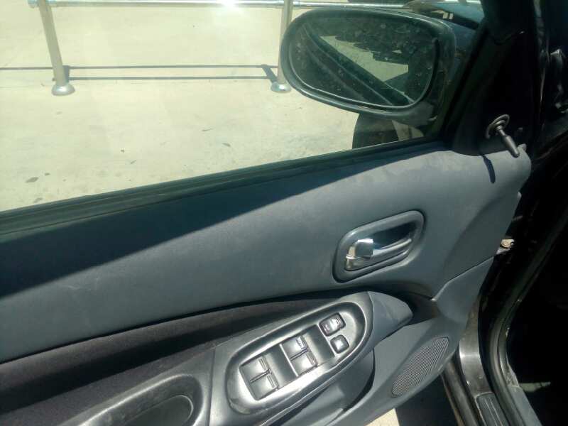 NISSAN ALMERA (N16/E) Acenta Motor 2,2 Ltr. - 81 kW 16V Turbodiesel CAT