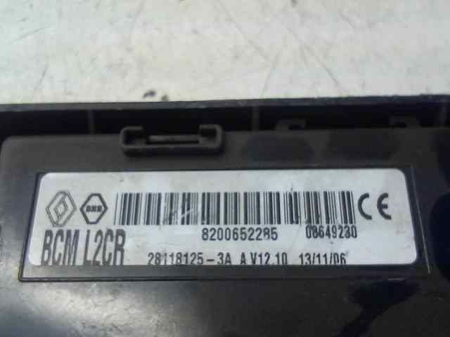 UCE ECU RENAULT CLIO III Authentique