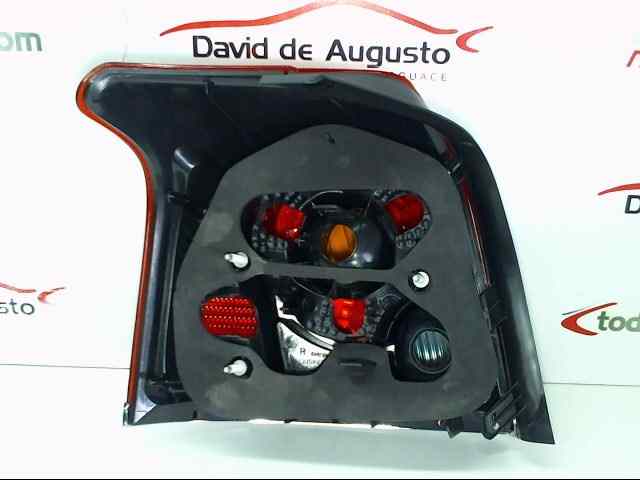 PILOTO TRASERO DERECHO TOYOTA AVENSIS BERLINA (T25) 1.8 Sol Berlina (5-ptas)