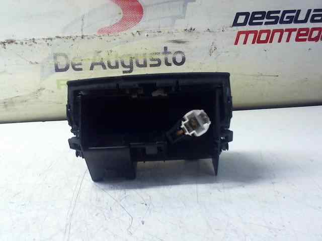 CENICERO SEAT IBIZA (6K1) Sport
