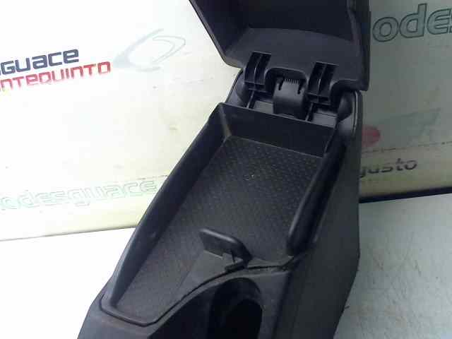 APOYABRAZOS CENTRAL SEAT ALTEA (5P1) Hot