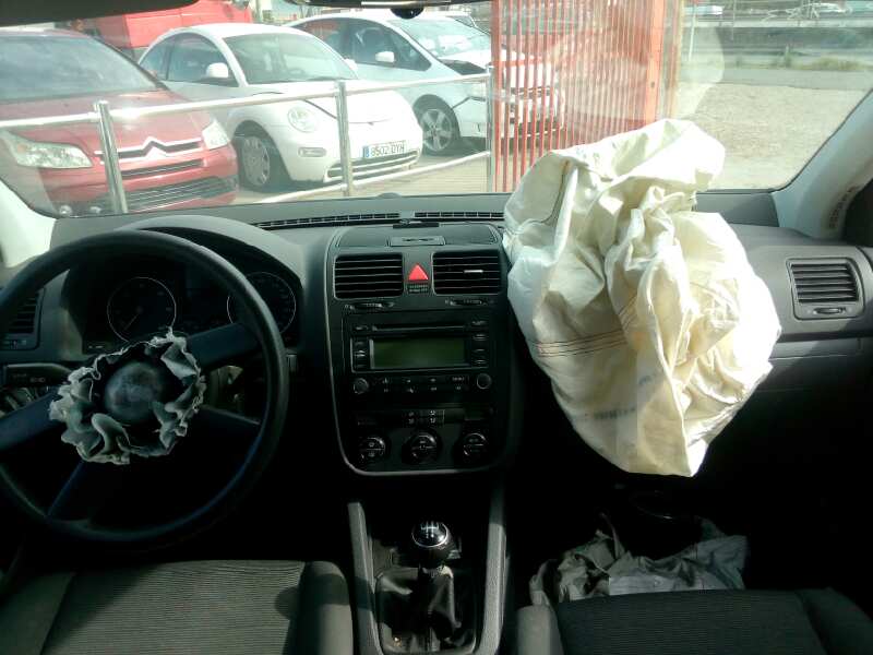VOLKSWAGEN GOLF V BERLINA (1K1) Trendline Motor 1,9 Ltr. - 77 kW TDI
