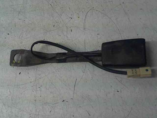 ANCLAJE CINTURON SEGURIDAD DELANTERO IZQUIERDO SUZUKI GRAND VITARA JB (JT) 1.9 DDiS JX-A (3-ptas.)