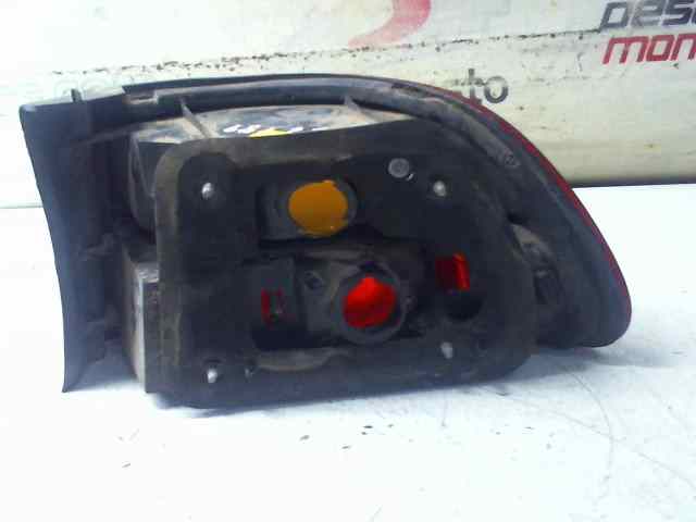 PILOTO TRASERO IZQUIERDO HONDA CIVIC BERLINA (EG/EH) 1.6 VTi 3 Berlina (EG6)