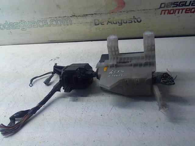 CAJA RELES / FUSIBLES NISSAN X-TRAIL (T30) Sport