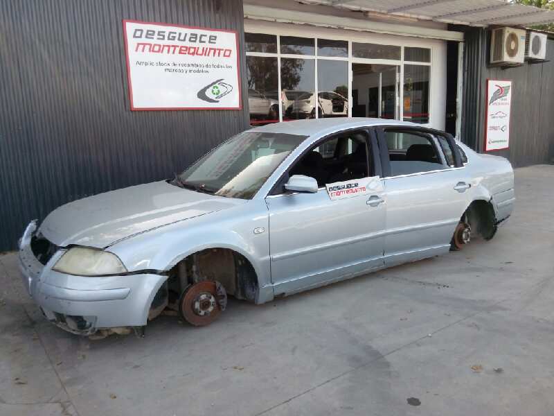 VOLKSWAGEN PASSAT BERLINA (3B3) Trendline Motor 1,9 Ltr. - 96 kW TDI