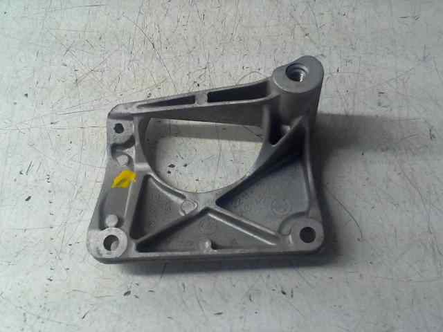 SOPORTE TACO MOTOR BMW SERIE 5 BERLINA (E60) 520i