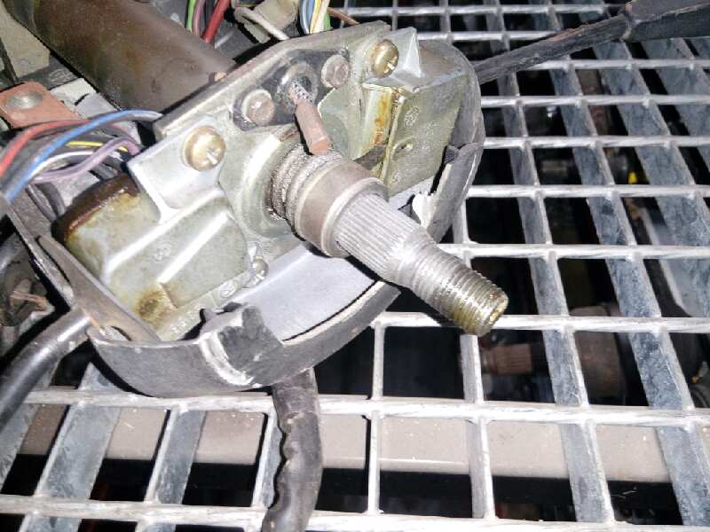 COLUMNA DIRECCION BMW SERIE 6 (E24) M635 CSi