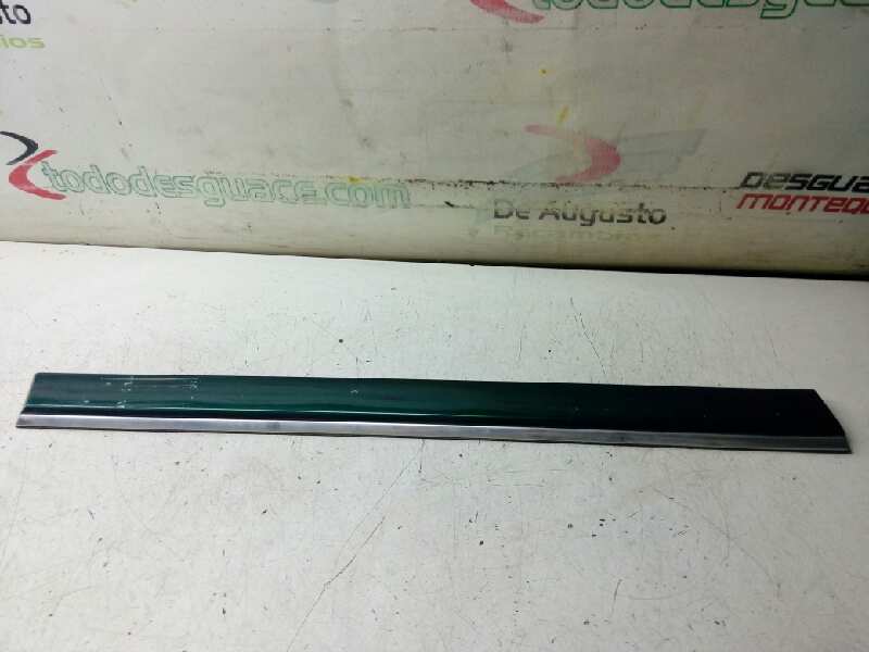 MOLDURA DE PUERTA TRASERA DERECHA AUDI A8 (D2) 3.7 Quattro