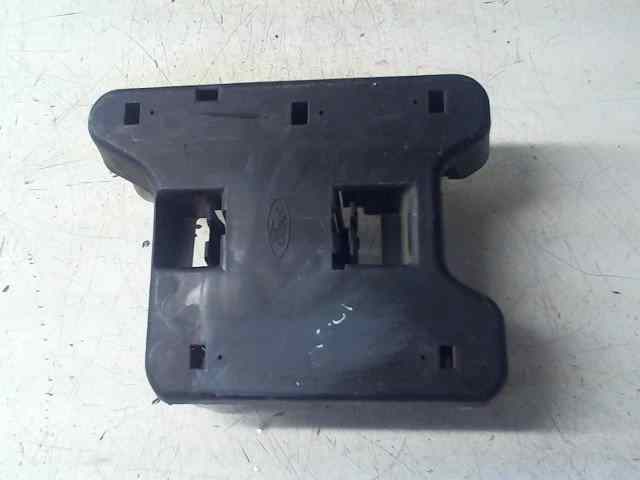 PORTALAMPARAS TRASERO DERECHO FORD SCORPIO 2.4 V6 5 velocidades - Modelo: MT 75