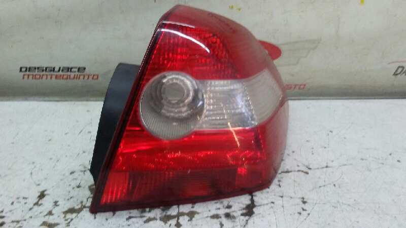 PILOTO TRASERO DERECHO RENAULT MEGANE II CLASSIC BERLINA 1.6 16V (112 CV) 5 velocidades