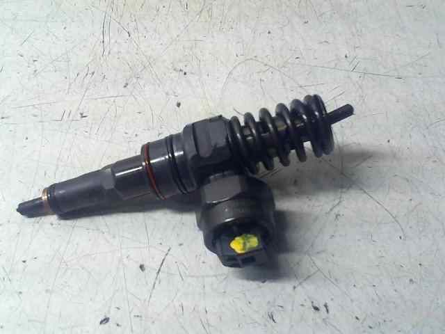 INYECTOR VOLKSWAGEN PASSAT BERLINA (3B2) Comfortline