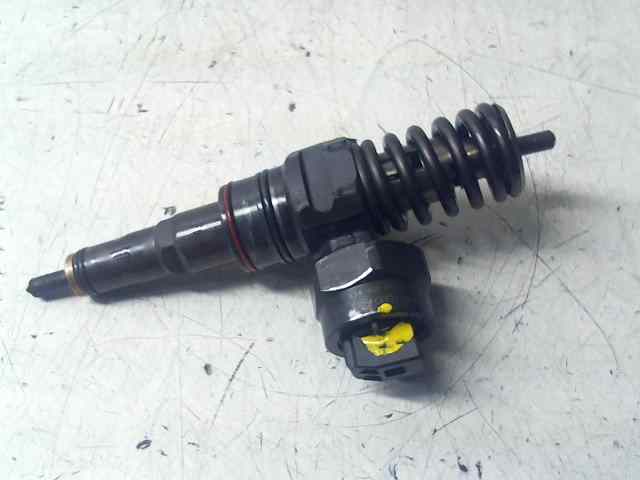 INYECTOR VOLKSWAGEN PASSAT BERLINA (3B2) Comfortline