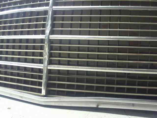 CALANDRA DELANTERA / REJILLA DEL MERCEDES CLASE S (W126) BERLINA+COUPE SE 280