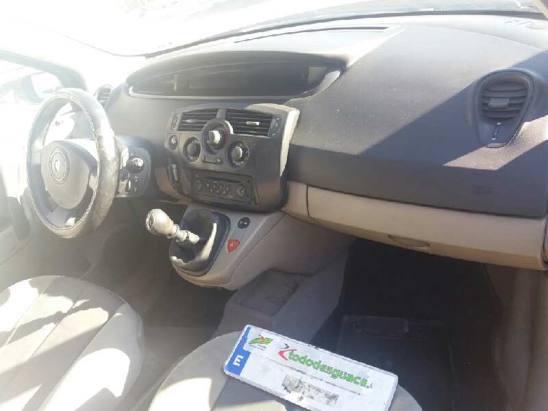 RENAULT SCENIC II Confort Expression Motor 1,9 Ltr. - 88 kW dCi Diesel