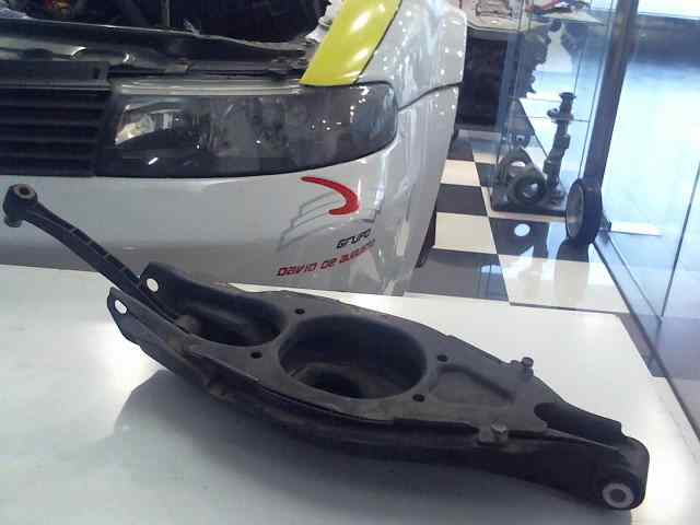 BRAZO SUSPENSION INFERIOR TRASERO IZQUIERDO MERCEDES CLASE SLK (W171) ROADSTER 200 Compressor (171.445)