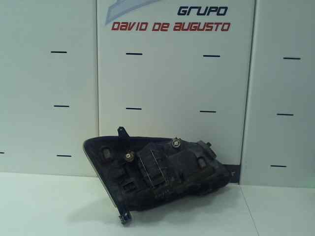 FARO IZQUIERDO TOYOTA COROLLA (E12) 1.4 D-4D Luna Compact
