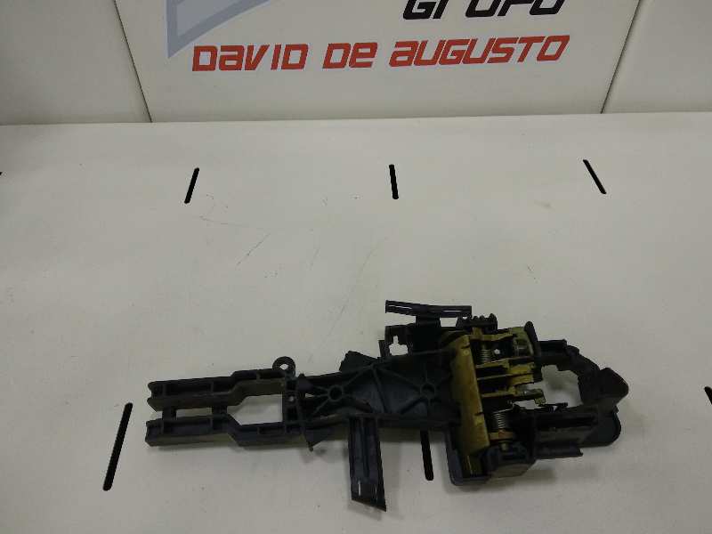 SOPORTE MANETA EXTERIOR TRASERA IZQUIERDA BMW SERIE 1 BERLINA (E81/E87) 116i