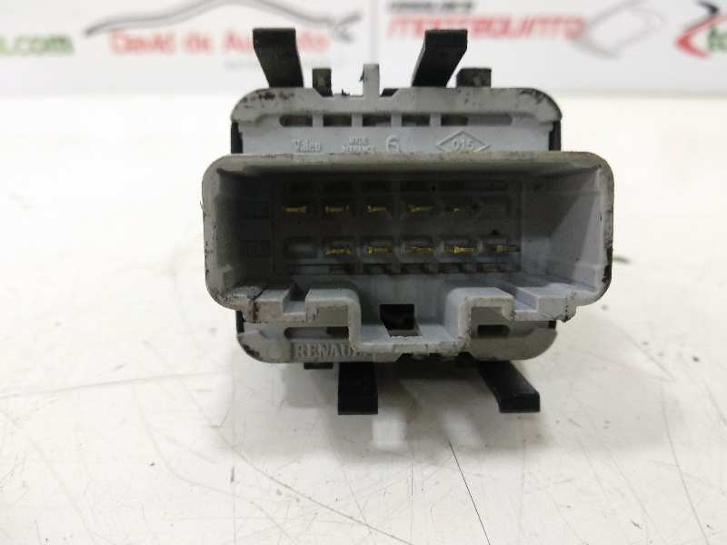 MANDO ELEVALUNAS DELANTERO IZQUIERDO RENAULT LAGUNA II (BG0) Authentique