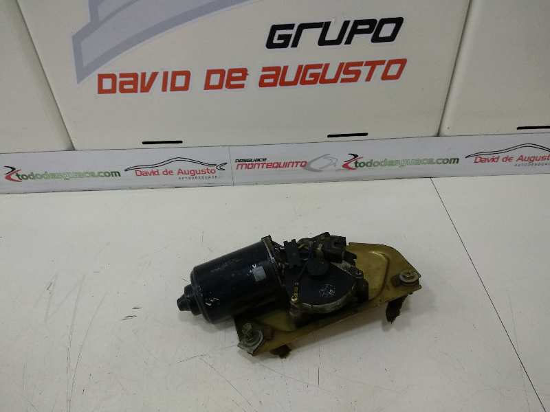 MOTOR LIMPIA DELANTERO PENDIENTE IDENTIFICAR .