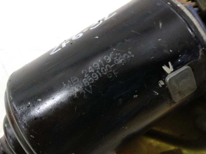 MOTOR LIMPIA DELANTERO PENDIENTE IDENTIFICAR .