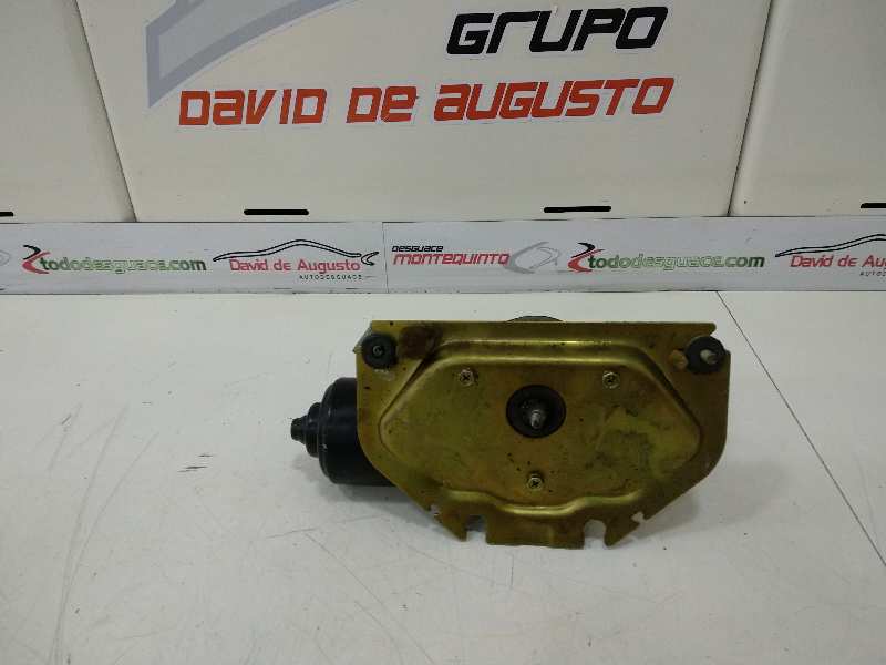 MOTOR LIMPIA DELANTERO PENDIENTE IDENTIFICAR .