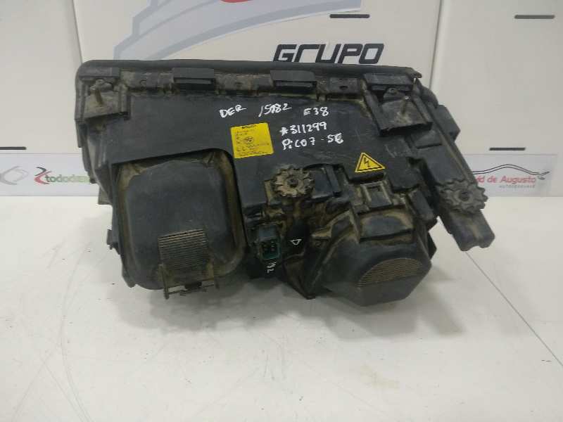 FARO DERECHO BMW SERIE 7 (E38) 750i Automático