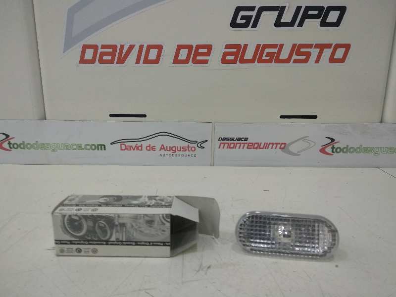 PILOTO LATERAL IZQUIERDO SEAT RECAMBIO ORIGINAL ACCESORIOS