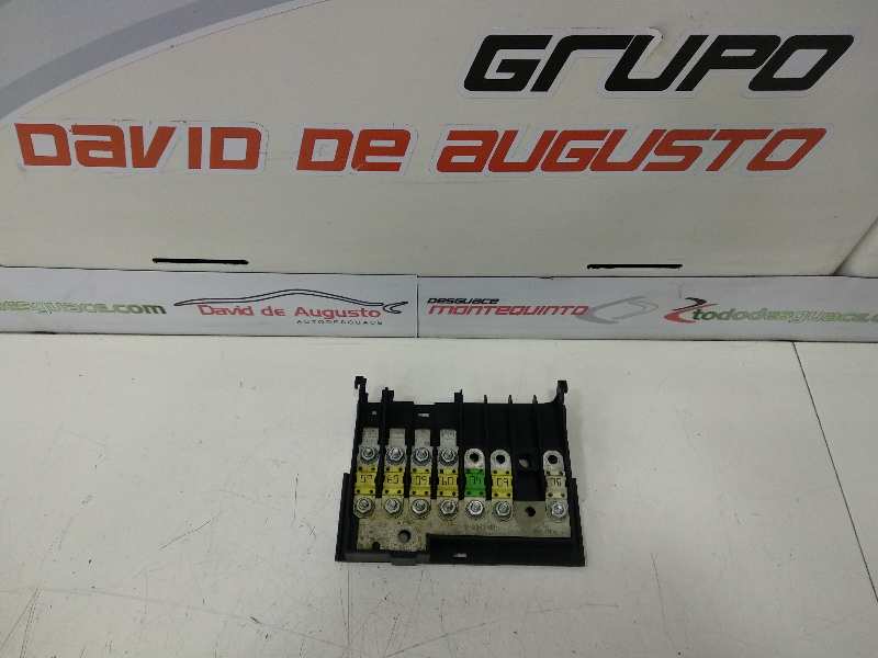 CAJA RELES / FUSIBLES FORD FIESTA (CBK) Ambiente