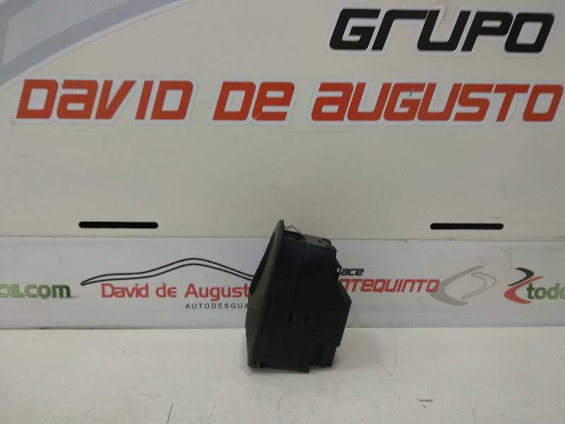 MANDO ELEVALUNAS DELANTERO IZQUIERDO PEUGEOT 306 BERLINA 3/4/5 PUERTAS (S2) 1.9 Diesel