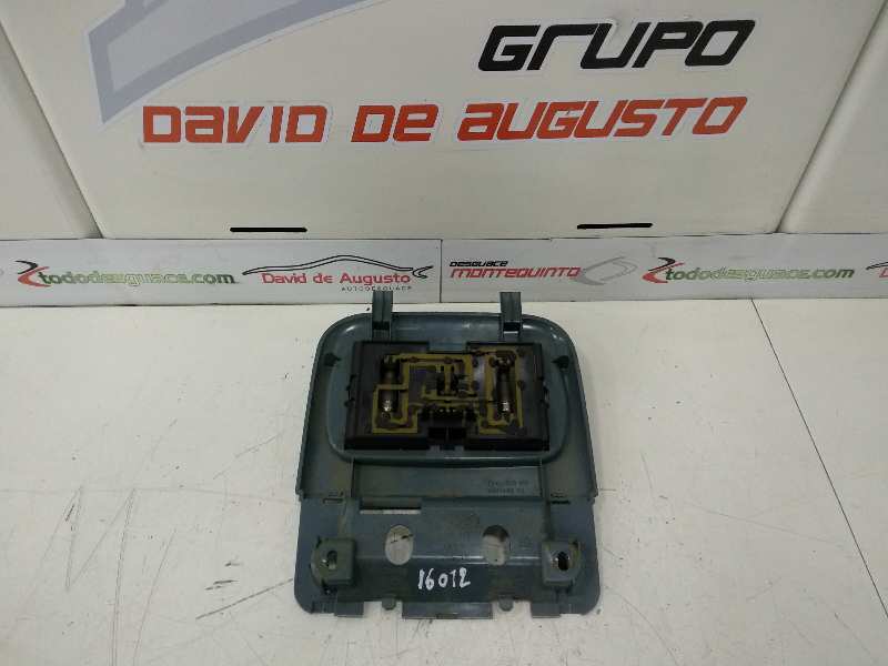 LUZ INTERIOR RENAULT MEGANE I CLASSIC (LA0) *