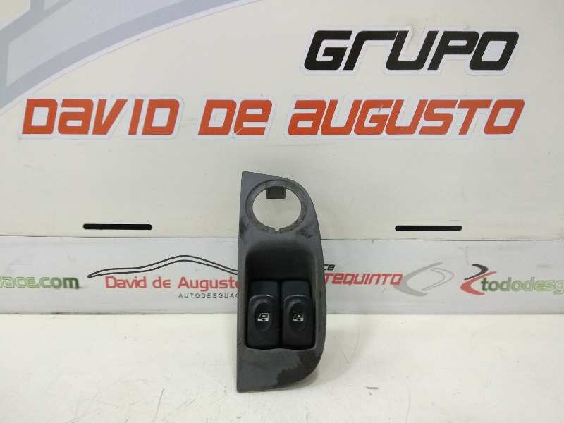 MANDO ELEVALUNAS DELANTERO IZQUIERDO RENAULT MEGANE I FASE 2 BERLINA (BA0) 1.9 D Authentique