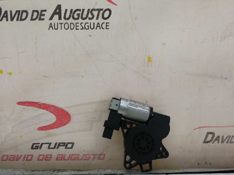 MOTOR ELEVALUNAS TRASERO DERECHO MAZDA 6 BERLINA (GG) 2.0 CRTD 136 Active (4-ptas.)