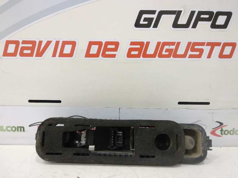 PORTALAMPARAS TRASERO IZQUIERDO RENAULT TRAFIC CAJA CERRADA (AB 4.01) 1.9 Diesel
