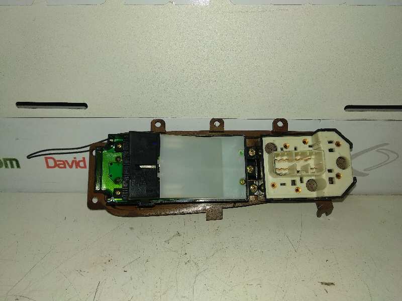 MANDO ELEVALUNAS DELANTERO IZQUIERDO MAZDA XEDOS 9 (TA) 2.5 V6 24V (163 CV) 5 velocidades