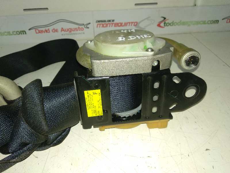 CINTURON SEGURIDAD DELANTERO DERECHO TOYOTA COROLLA (E12) 1.6 Linea Luna Berlina