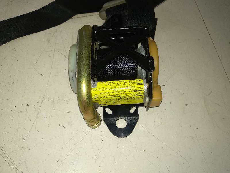 CINTURON SEGURIDAD DELANTERO DERECHO TOYOTA COROLLA (E12) 1.6 Linea Luna Berlina