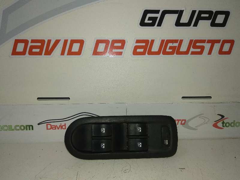 MANDO ELEVALUNAS DELANTERO IZQUIERDO RENAULT MEGANE II CLASSIC BERLINA *