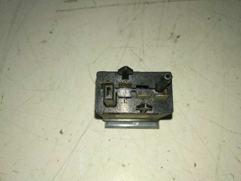 INTERRUPTOR LUNETA SEAT IBIZA (6K1) Signo